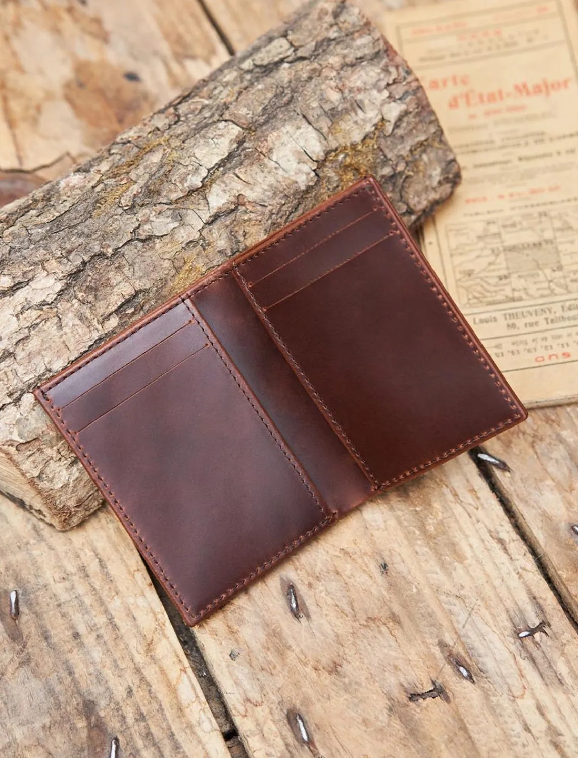 Pied de Biche Maroquinerie>Porte Cartes Livret Bourgogne