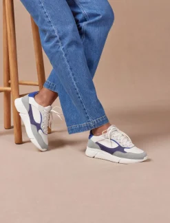 Pied de Biche Sneakers><noscript><img width=