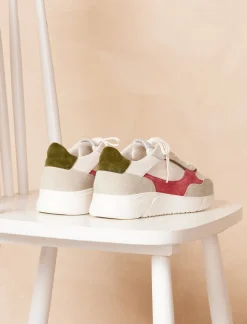 Pied de Biche Sneakers><noscript><img width=