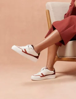 Pied de Biche Sneakers><noscript><img width=